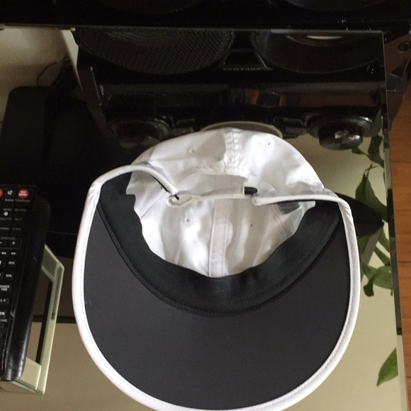 nike wide brim sun hat